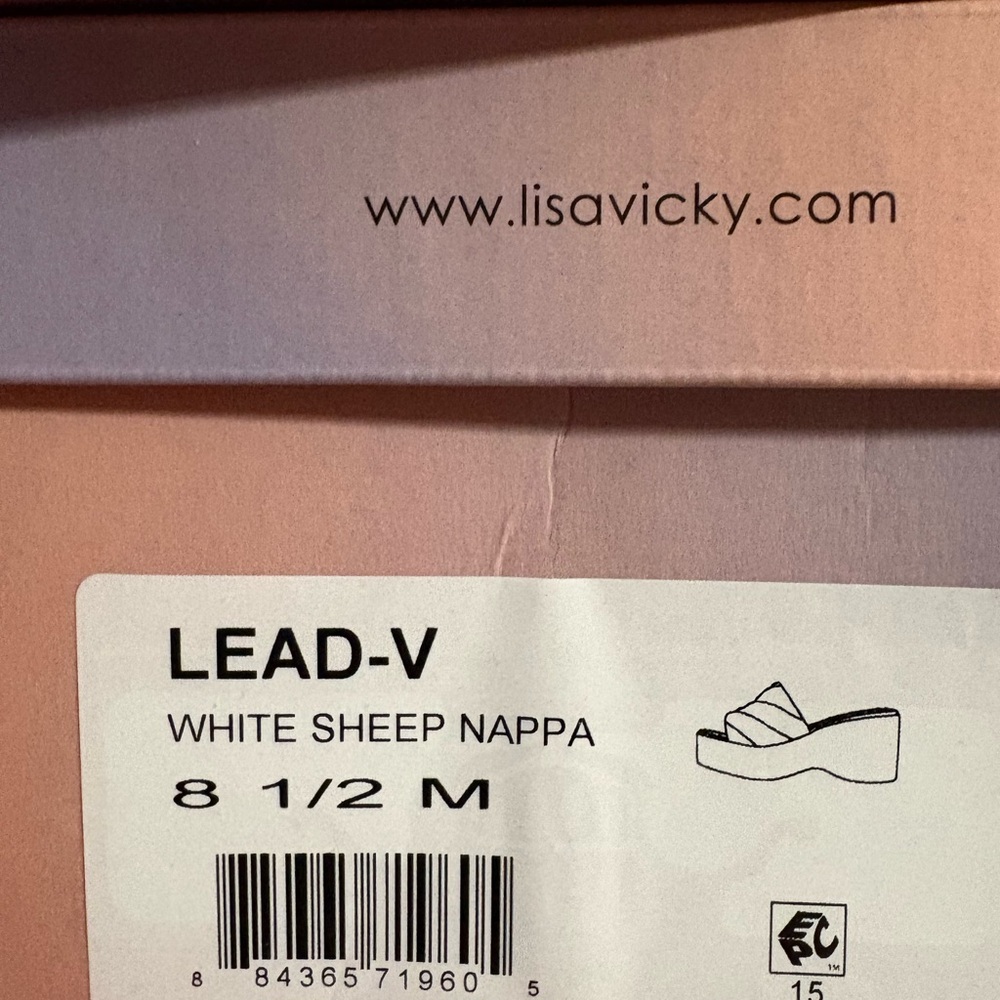 LISA VICKY 7 & 8.5 Chic White Sheep Leather Sandal NEW - Picture 3 of 4
